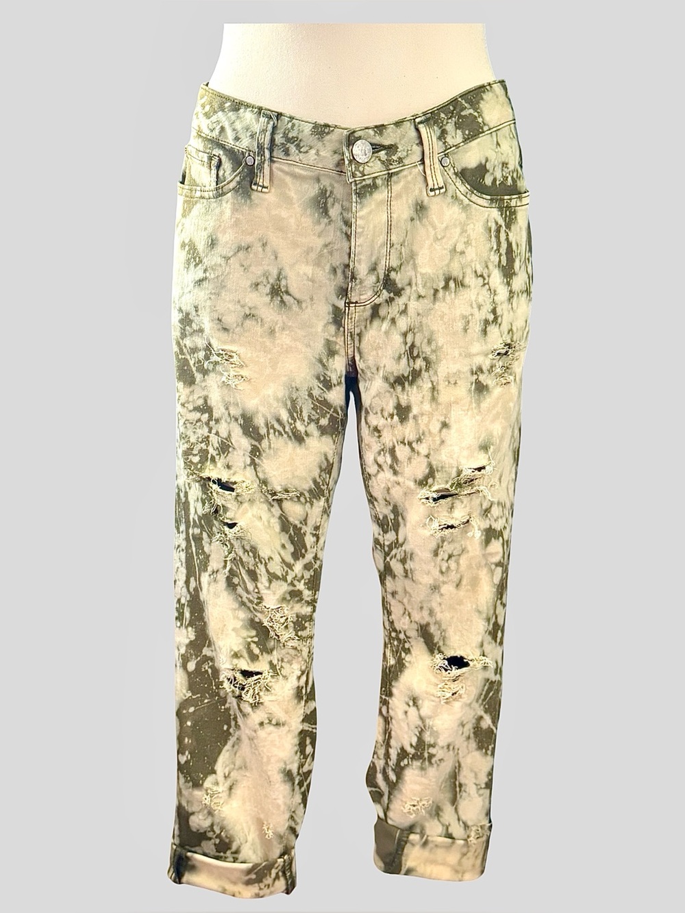Bleach splattered custom jeans